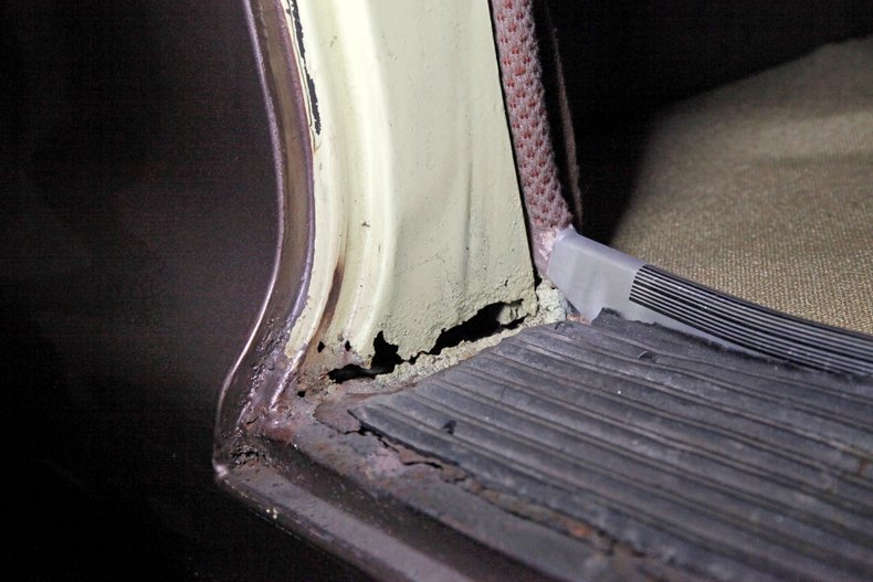 Chevrolet-Fleetline-1947-Pale-Yellow-Tan-20