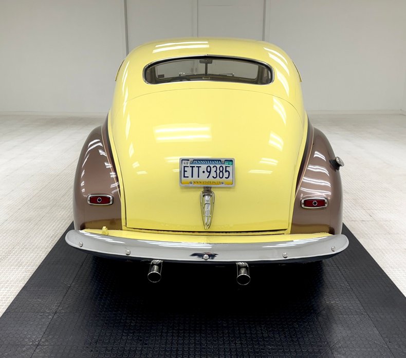 Chevrolet-Fleetline-1947-Pale-Yellow-Tan-33
