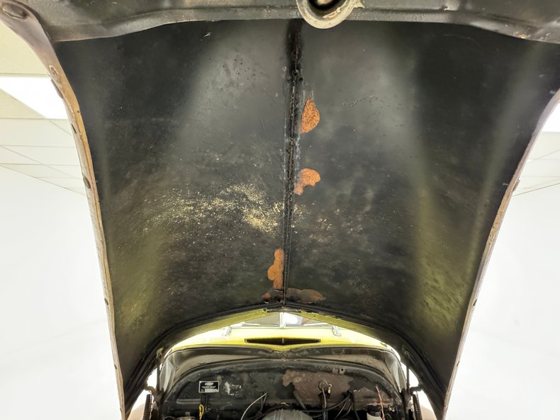 Chevrolet-Fleetline-1947-Pale-Yellow-Tan-9