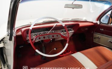 Chevrolet-Impala-1961-Ermine-White-Red-39