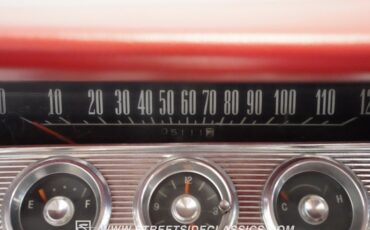 Chevrolet-Impala-1961-Ermine-White-Red-42