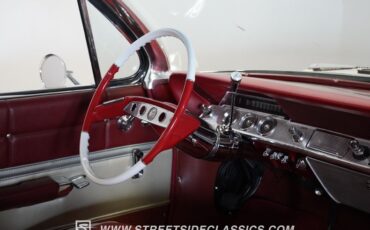 Chevrolet-Impala-1961-Ermine-White-Red-49