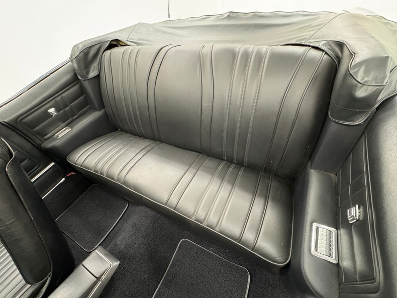 Chevrolet-Impala-1968-Medium-Blue-Metallic-Black-10