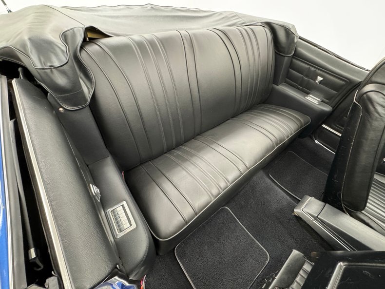 Chevrolet-Impala-1968-Medium-Blue-Metallic-Black-13