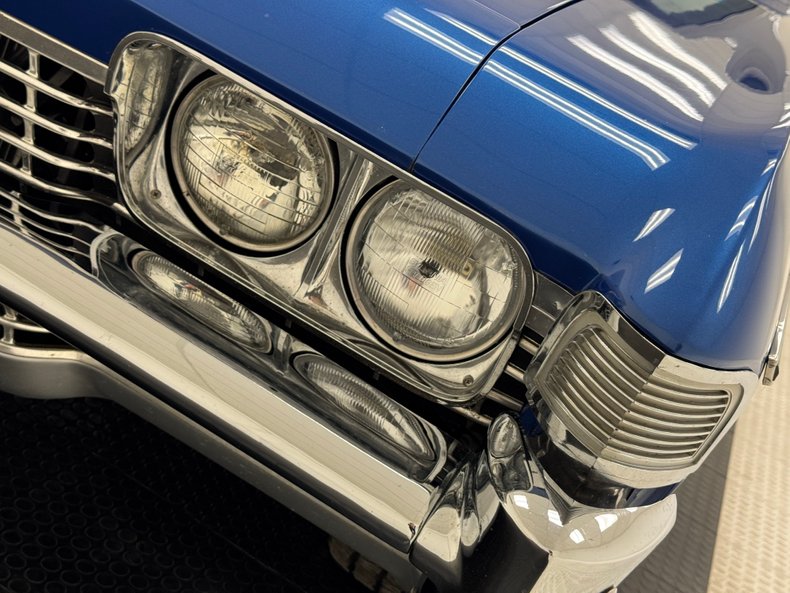 Chevrolet-Impala-1968-Medium-Blue-Metallic-Black-24