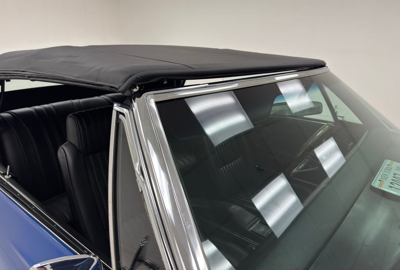 Chevrolet-Impala-1968-Medium-Blue-Metallic-Black-34