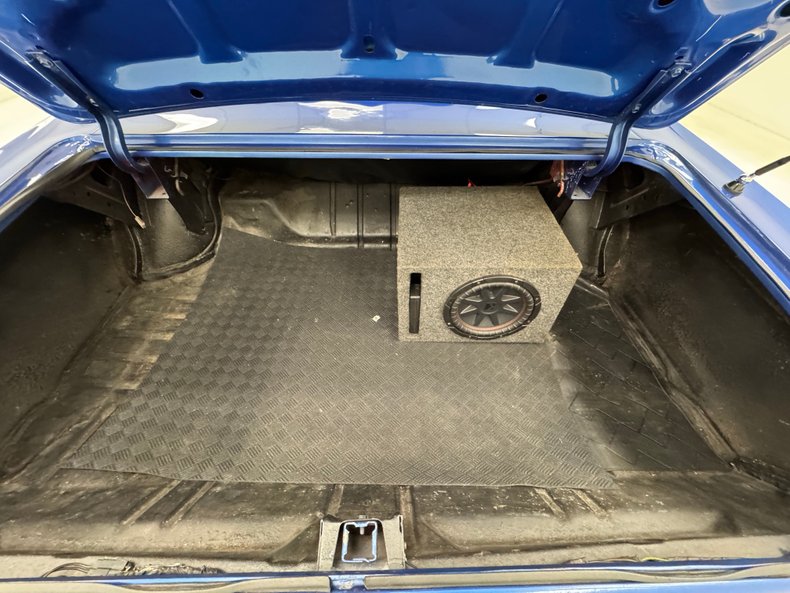 Chevrolet-Impala-1968-Medium-Blue-Metallic-Black-45