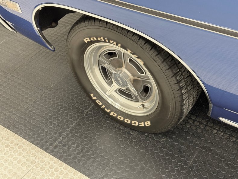 Chevrolet-Impala-1968-Medium-Blue-Metallic-Black-62