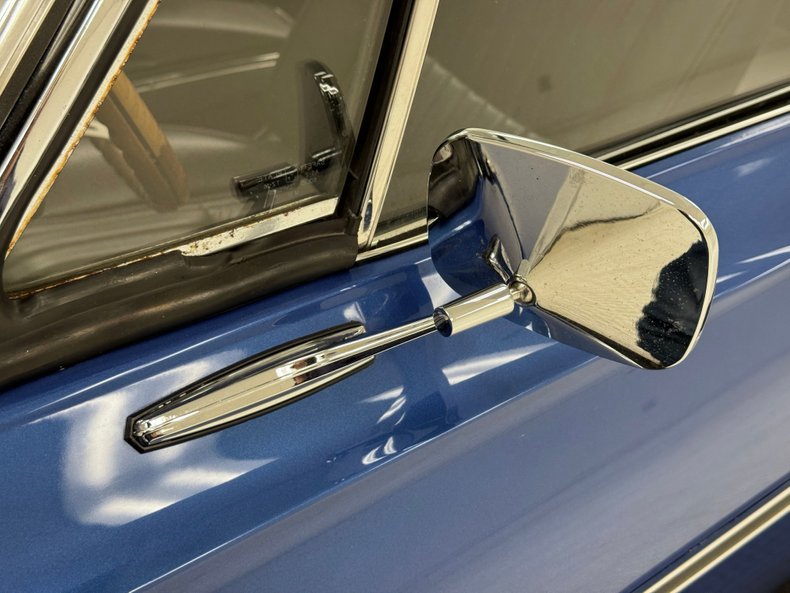 Chevrolet-Impala-1968-Medium-Blue-Metallic-Black-66