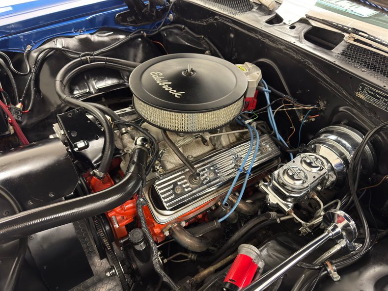 Chevrolet-Impala-1968-Medium-Blue-Metallic-Black-81