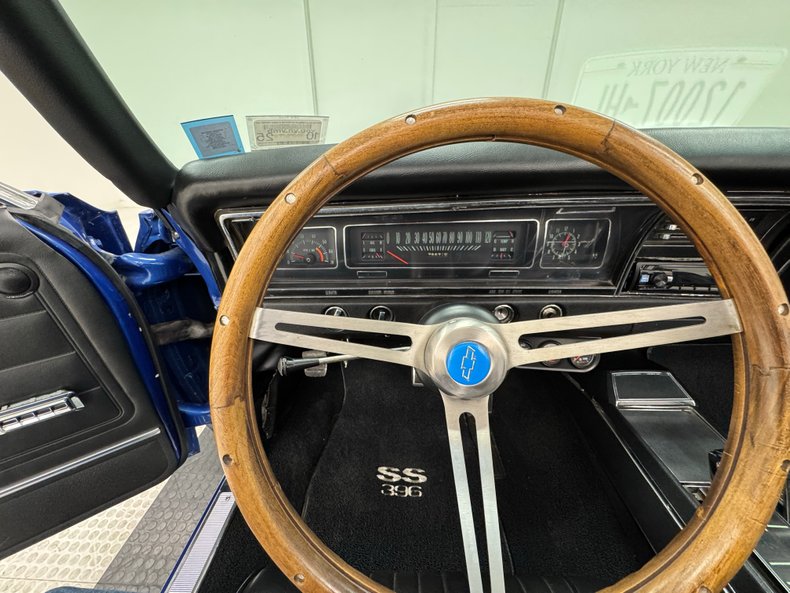 Chevrolet-Impala-1968-Medium-Blue-Metallic-Black-97