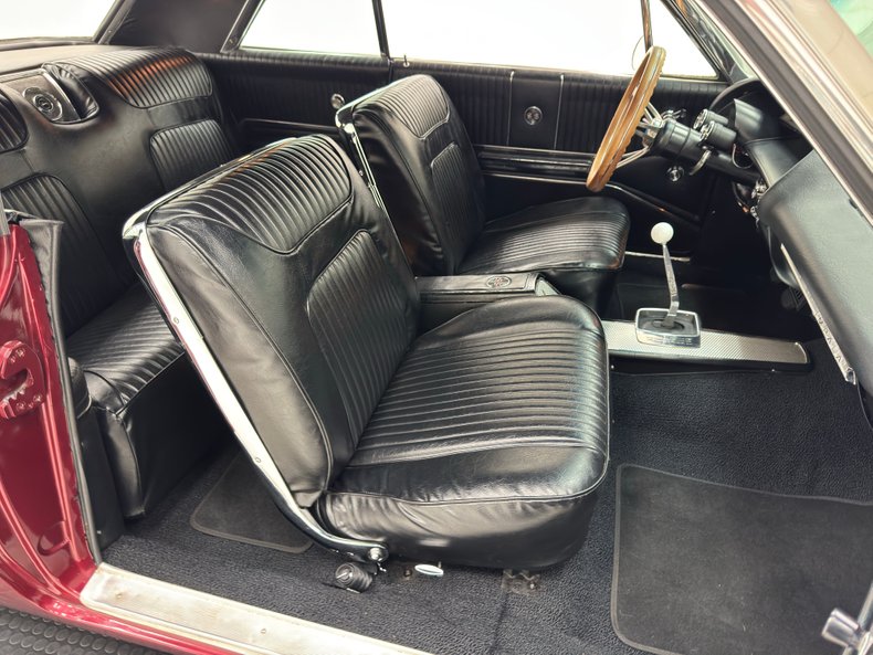 Chevrolet-Impala-ss-1964-Maroon-Metallic-Black-3