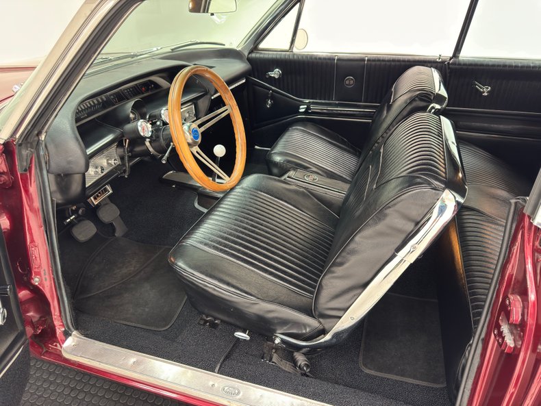 Chevrolet-Impala-ss-1964-Maroon-Metallic-Black-34