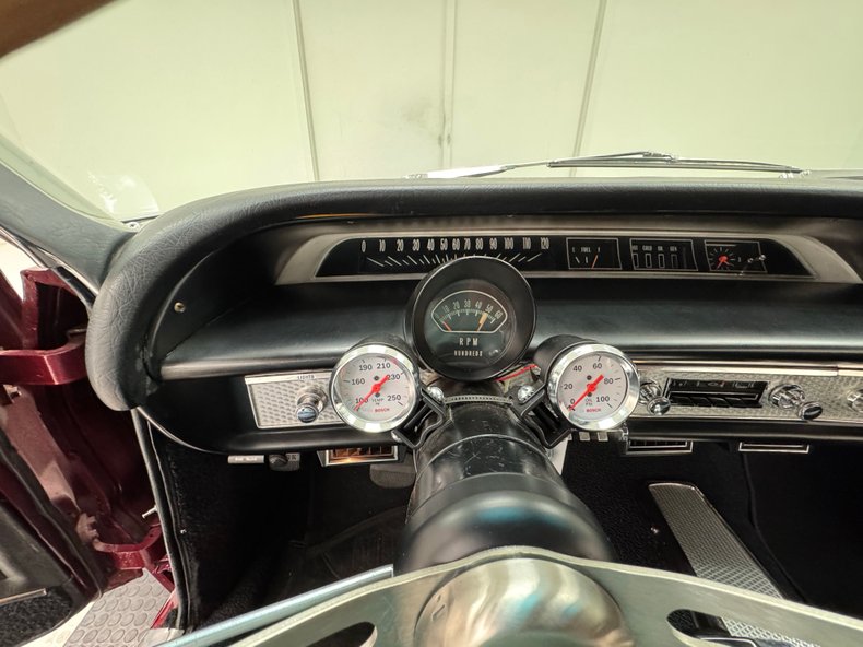 Chevrolet-Impala-ss-1964-Maroon-Metallic-Black-35