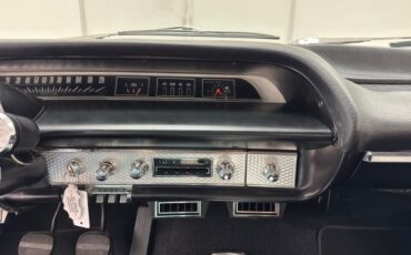 Chevrolet-Impala-ss-1964-Maroon-Metallic-Black-37