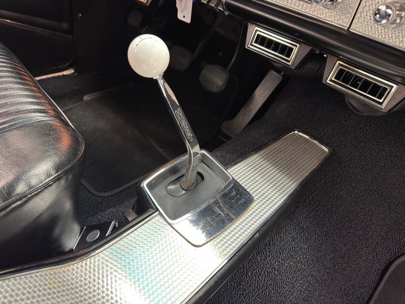 Chevrolet-Impala-ss-1964-Maroon-Metallic-Black-39