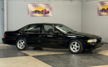 Chevrolet-Impala-ss-1995-Black-Gray-11