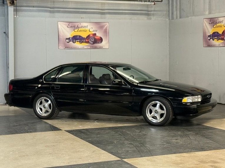 Chevrolet-Impala-ss-1995-Black-Gray-11