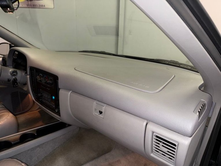 Chevrolet-Impala-ss-1995-Black-Gray-19