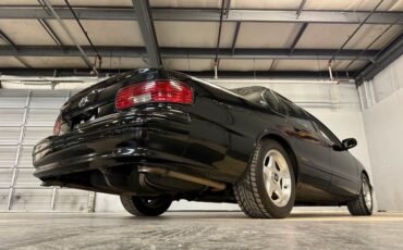 Chevrolet-Impala-ss-1995-Black-Gray-2