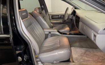 Chevrolet-Impala-ss-1995-Black-Gray-20