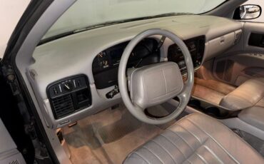 Chevrolet-Impala-ss-1995-Black-Gray-25