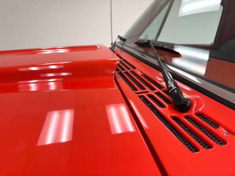 Chevrolet-K10-1970-Hugger-Orange-Black-25