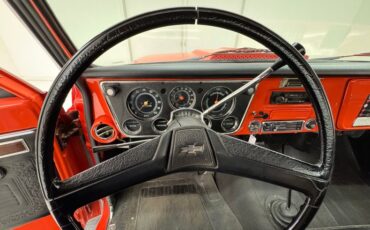 Chevrolet-K10-1970-Hugger-Orange-Black-4