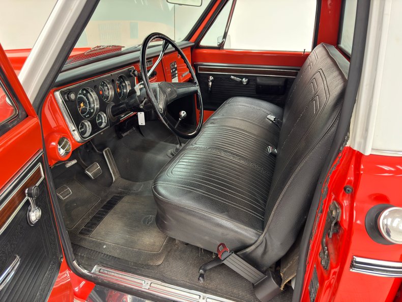 Chevrolet-K10-1970-Hugger-Orange-Black-44