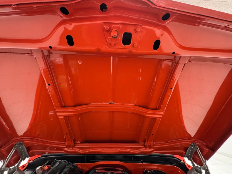 Chevrolet-K10-1970-Hugger-Orange-Black-49