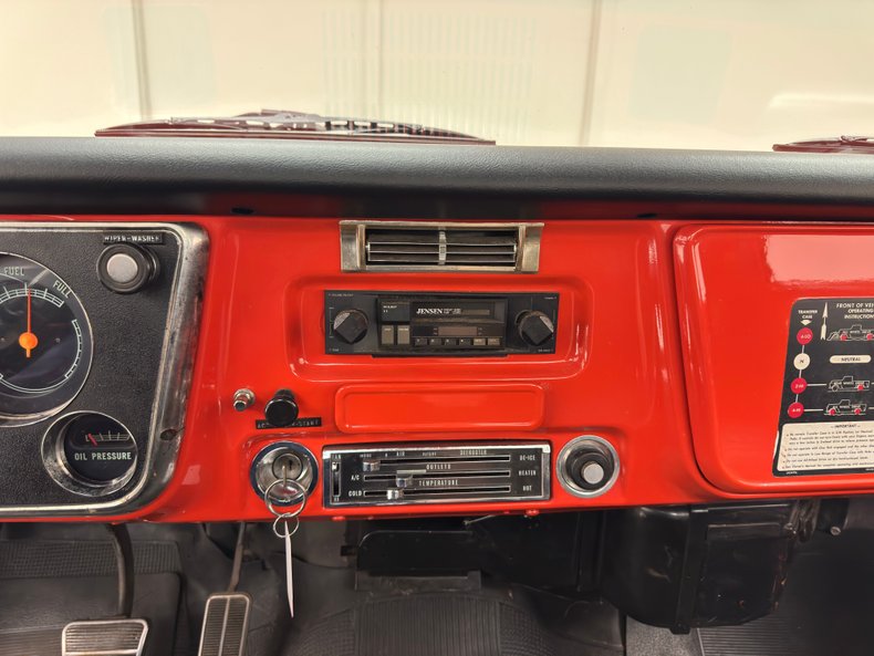 Chevrolet-K10-1970-Hugger-Orange-Black-7