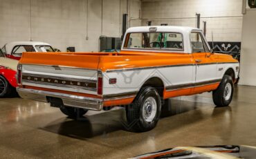 Chevrolet-K10-1972-Tangier-Orange-amp-Fro-Black-amp-White-Hounds-17