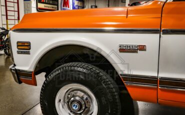 Chevrolet-K10-1972-Tangier-Orange-amp-Fro-Black-amp-White-Hounds-38