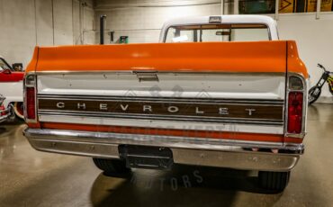 Chevrolet-K10-1972-Tangier-Orange-amp-Fro-Black-amp-White-Hounds-47