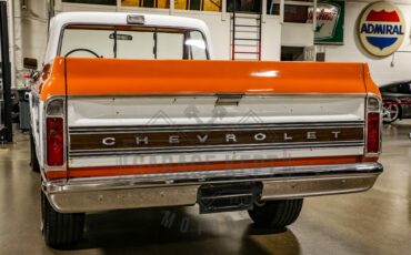 Chevrolet-K10-1972-Tangier-Orange-amp-Fro-Black-amp-White-Hounds-48