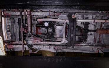 Chevrolet-K10-1972-Tangier-Orange-amp-Fro-Black-amp-White-Hounds-5