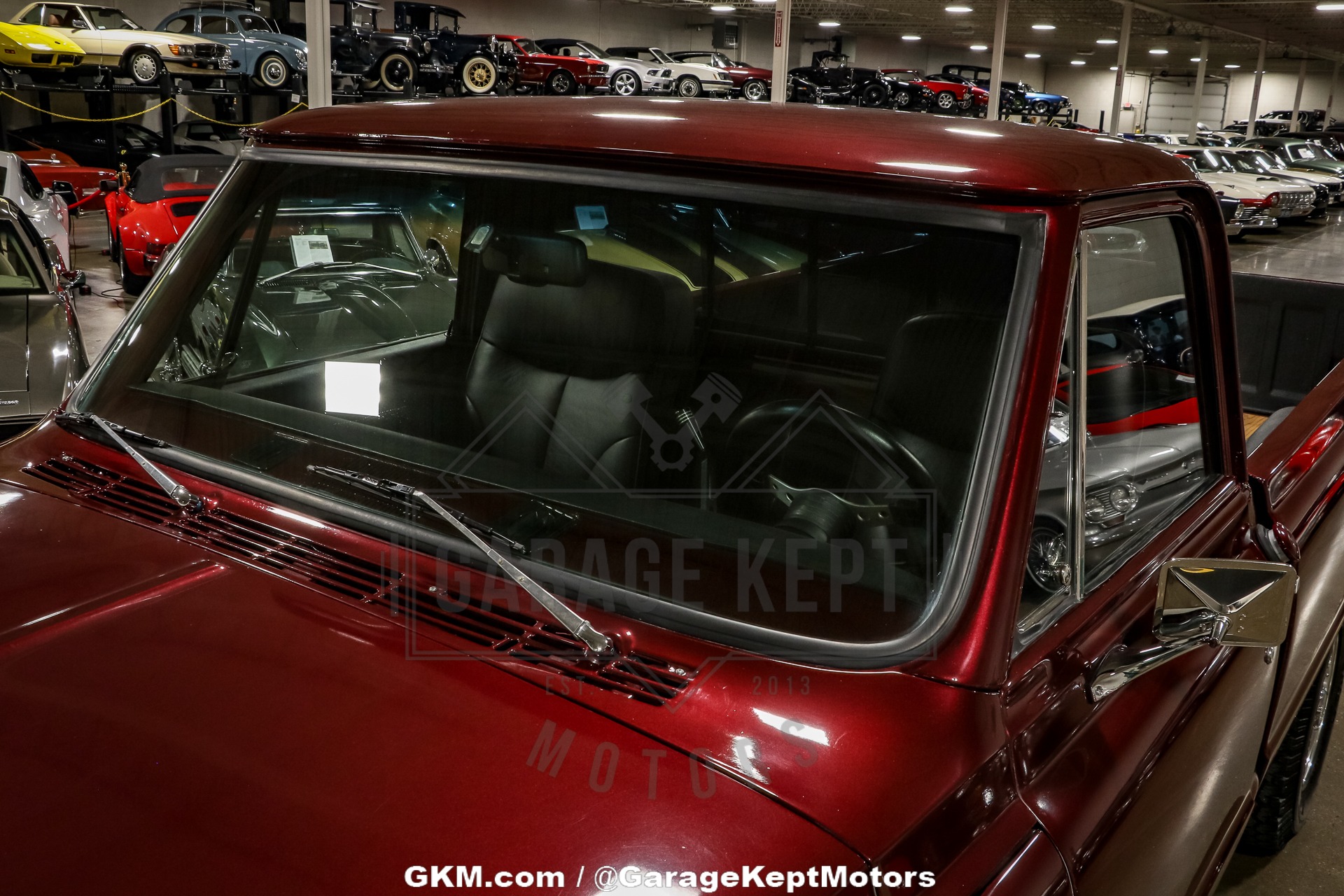 Chevrolet-K20-1972-BurgundyMaroon-Black-26