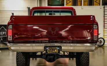 Chevrolet-K20-1972-BurgundyMaroon-Black-39