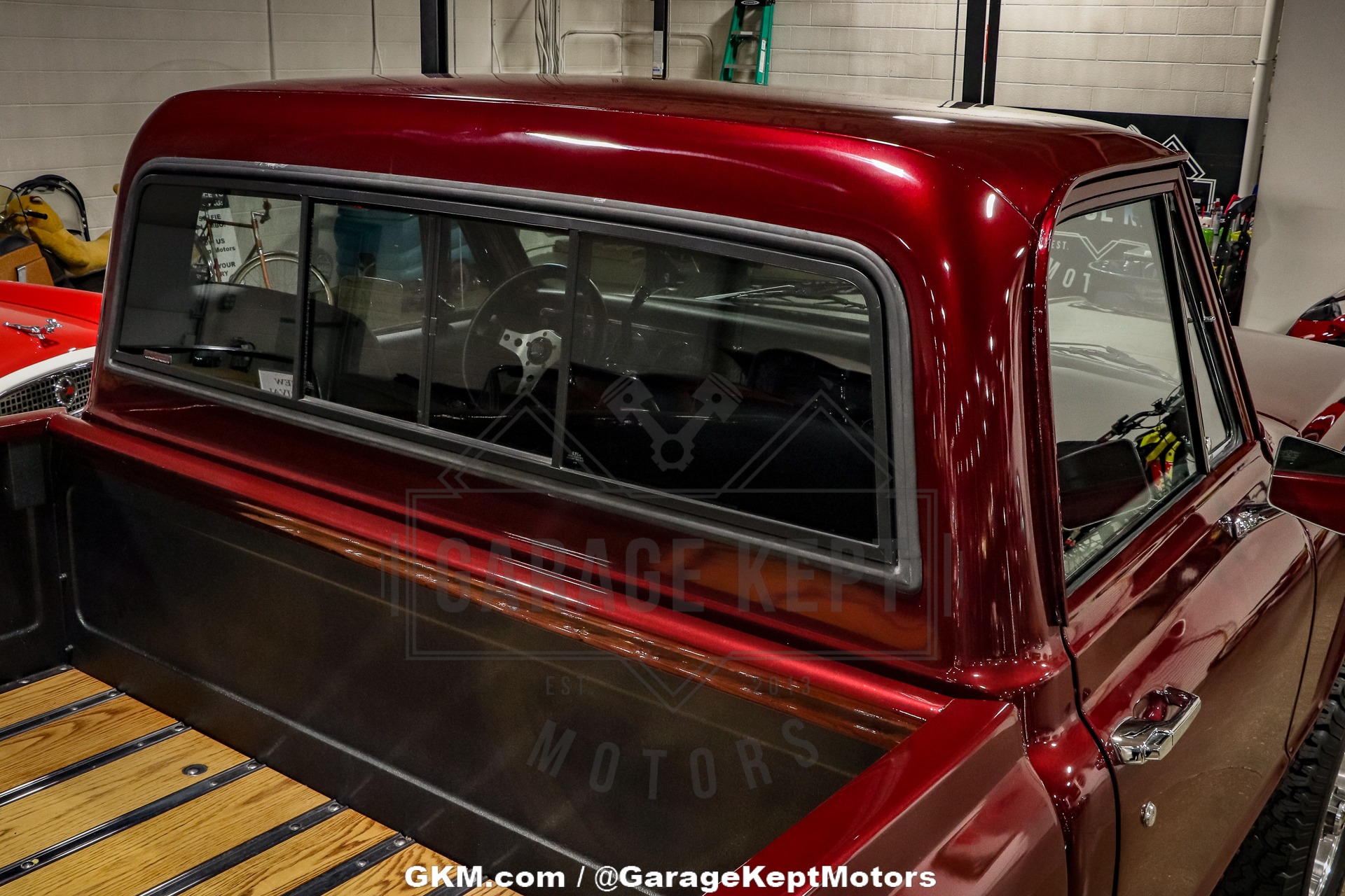 Chevrolet-K20-1972-BurgundyMaroon-Black-42