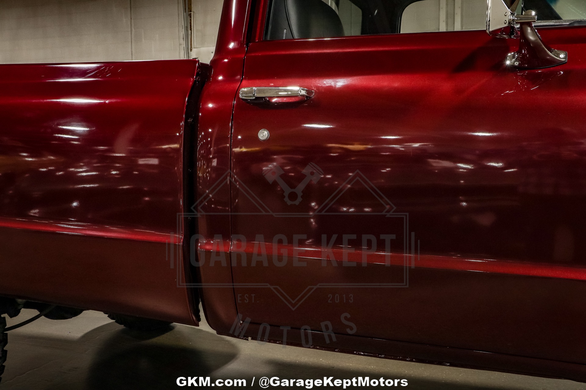 Chevrolet-K20-1972-BurgundyMaroon-Black-46