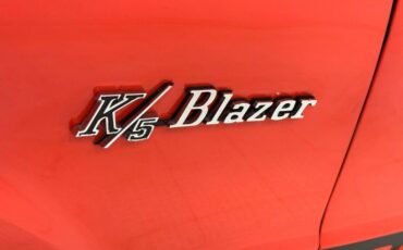 Chevrolet-K5-1972-Hugger-Orange-Black-15