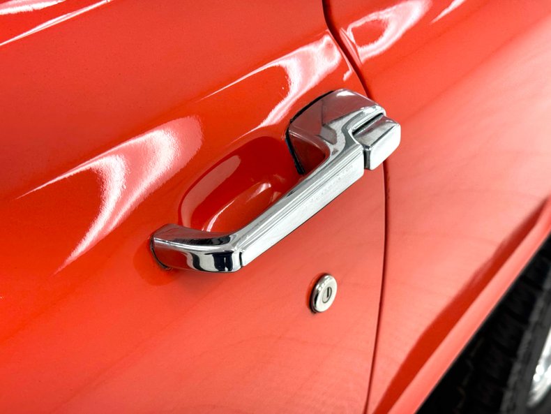 Chevrolet-K5-1972-Hugger-Orange-Black-25