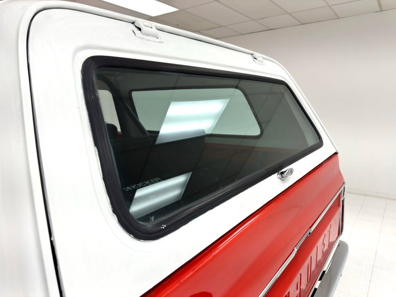 Chevrolet-K5-1972-Hugger-Orange-Black-27