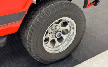 Chevrolet-K5-1972-Hugger-Orange-Black-4