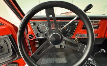 Chevrolet-K5-1972-Hugger-Orange-Black-42