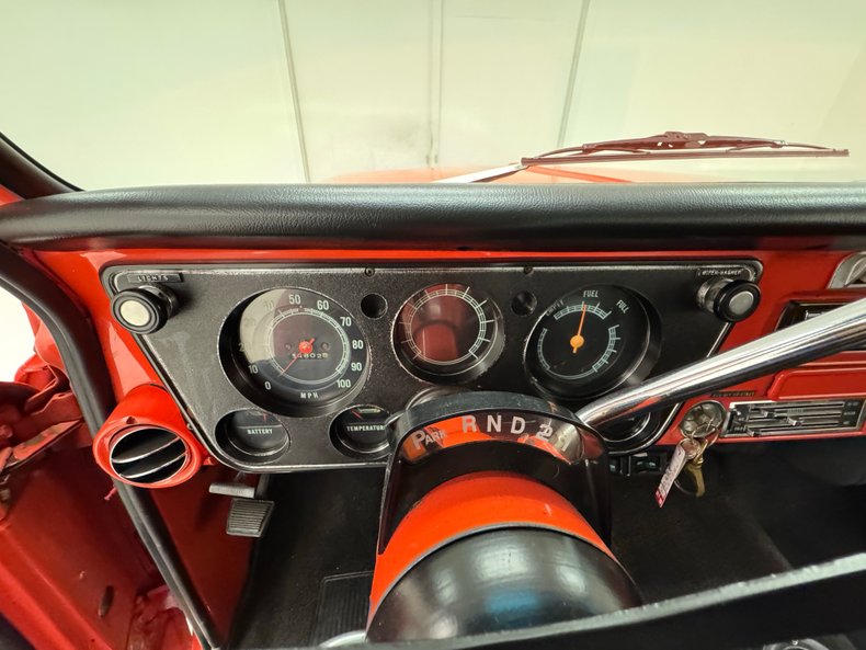 Chevrolet-K5-1972-Hugger-Orange-Black-43