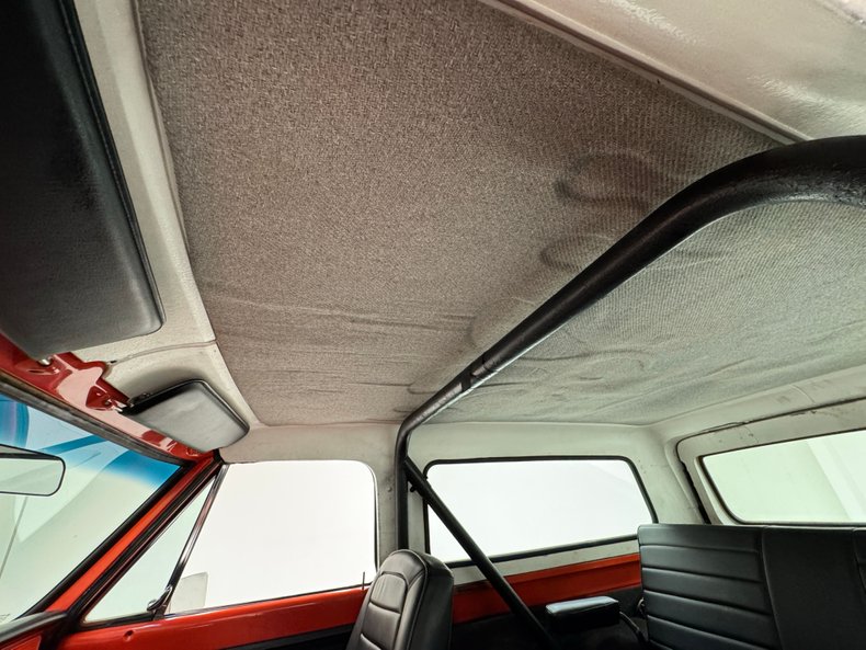 Chevrolet-K5-1972-Hugger-Orange-Black-49