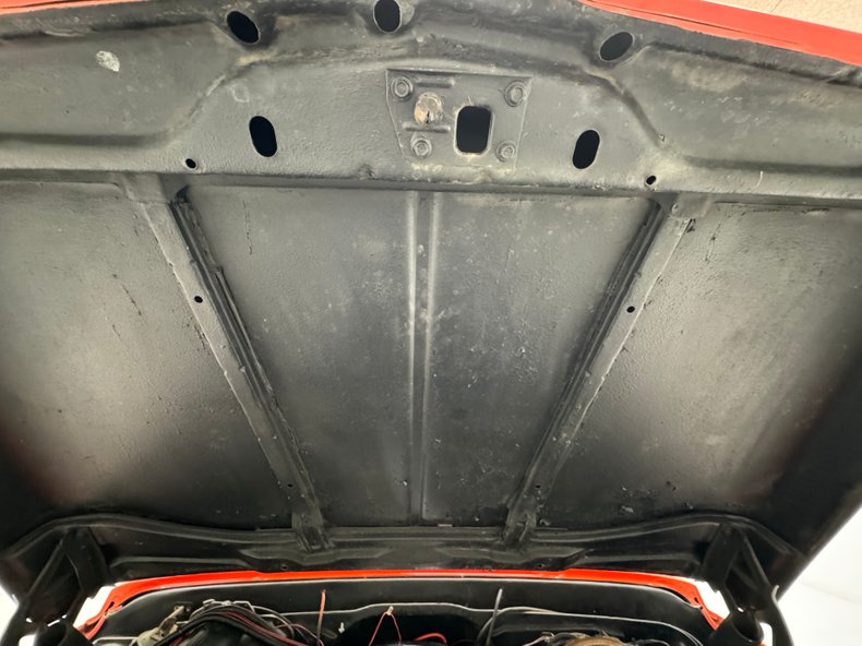 Chevrolet-K5-1972-Hugger-Orange-Black-6