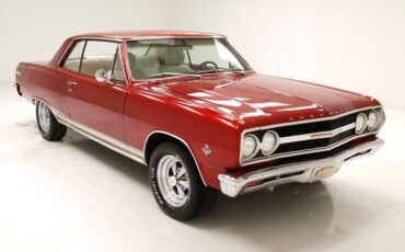 Chevrolet-Malibu-1965-Red-Metallic-White-11