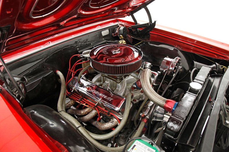 Chevrolet-Malibu-1965-Red-Metallic-White-14